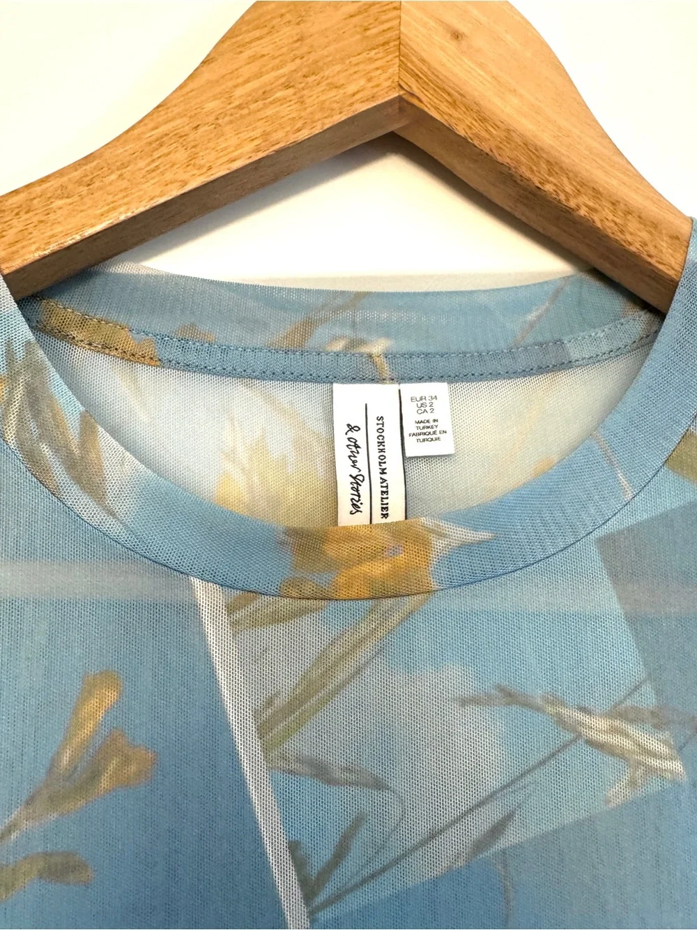 & Other Stories Floral Sheet Mesh Top - Picture 4 of 6